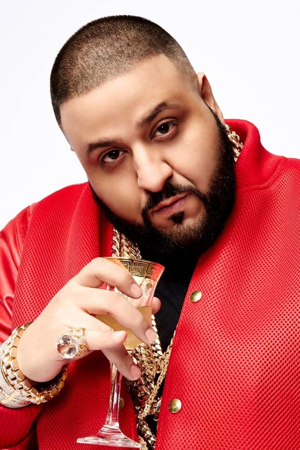 Смотреть популярные фильмы/сериалы онлайн с актером DJ Khaled в хорошем качестве