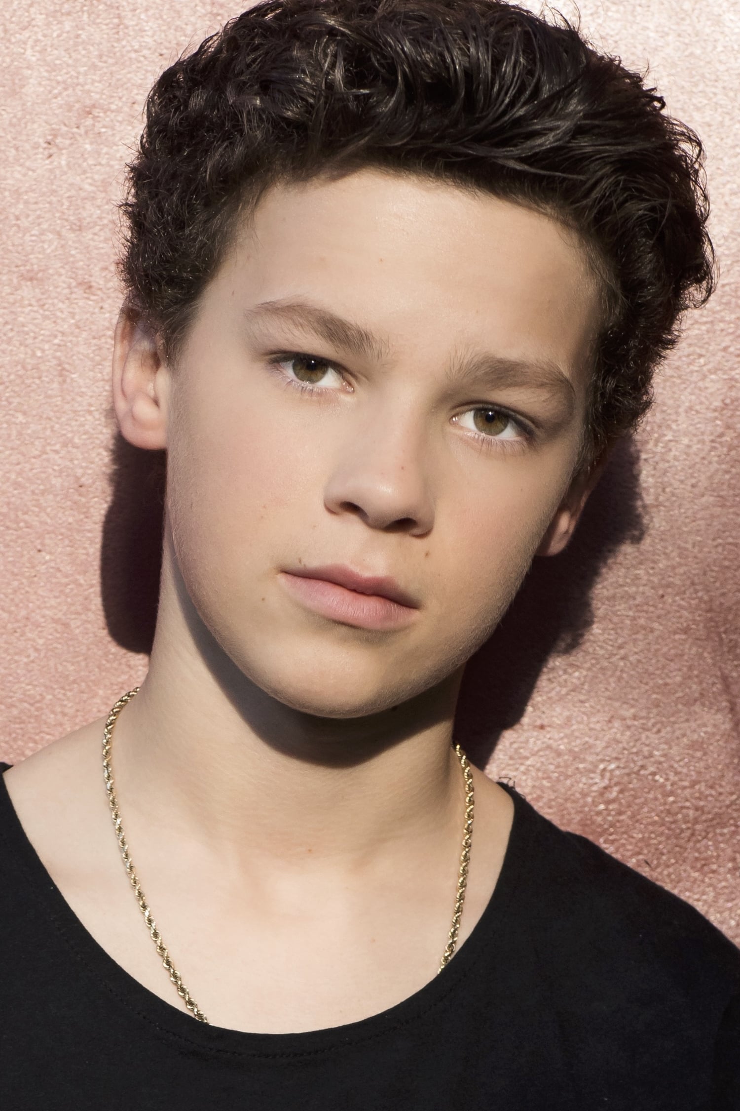 Смотреть популярные фильмы/сериалы онлайн с актером Hayden Summerall в хорошем качестве