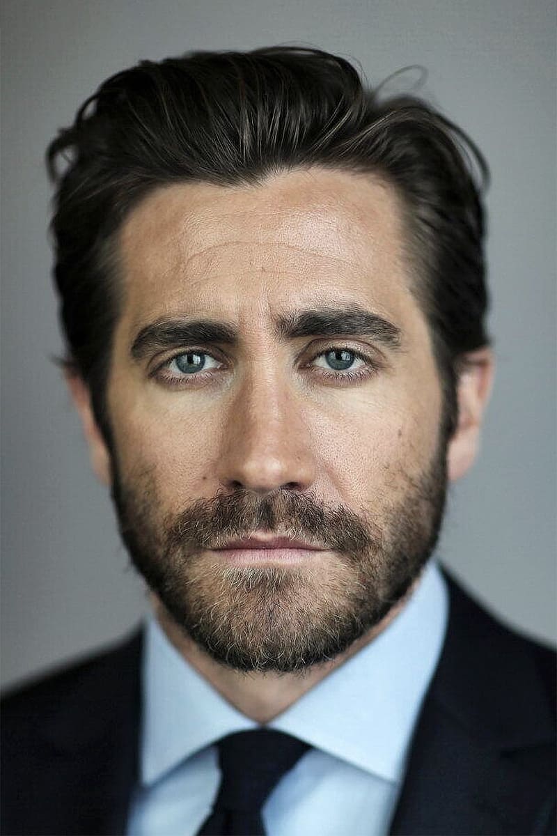 Смотреть популярные фильмы/сериалы онлайн с актером Jake Gyllenhaal в хорошем качестве