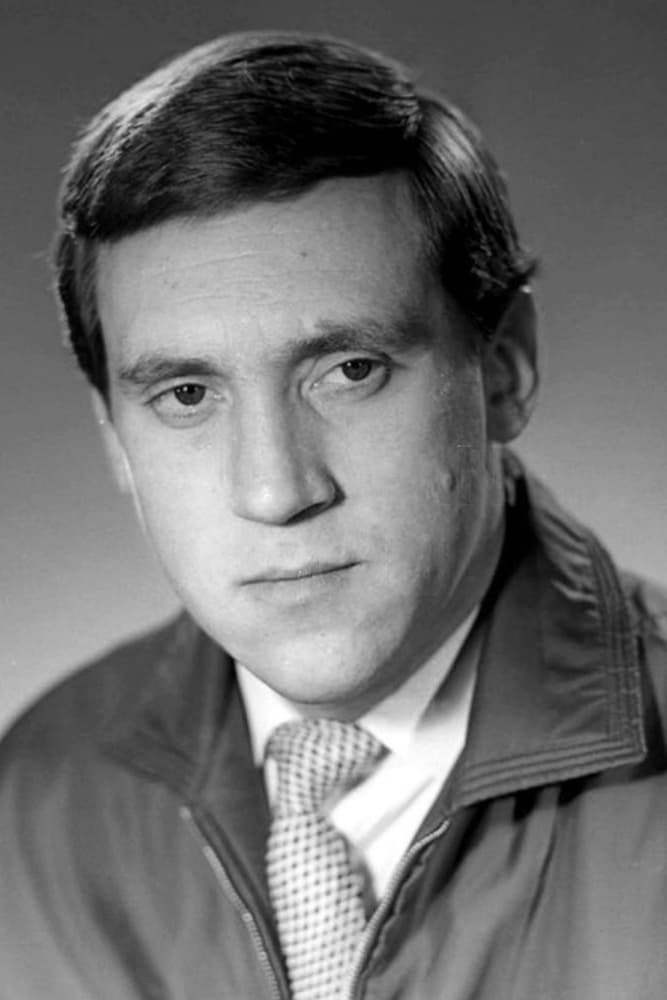 Смотреть популярные фильмы/сериалы онлайн с актером Vladimir Vysotsky в хорошем качестве