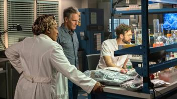 NCIS-New-Orleans-S6E5-352x198_MNectoM