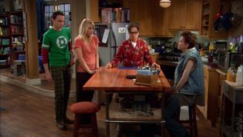The-Big-Bang-Theory-S1E10-352x198